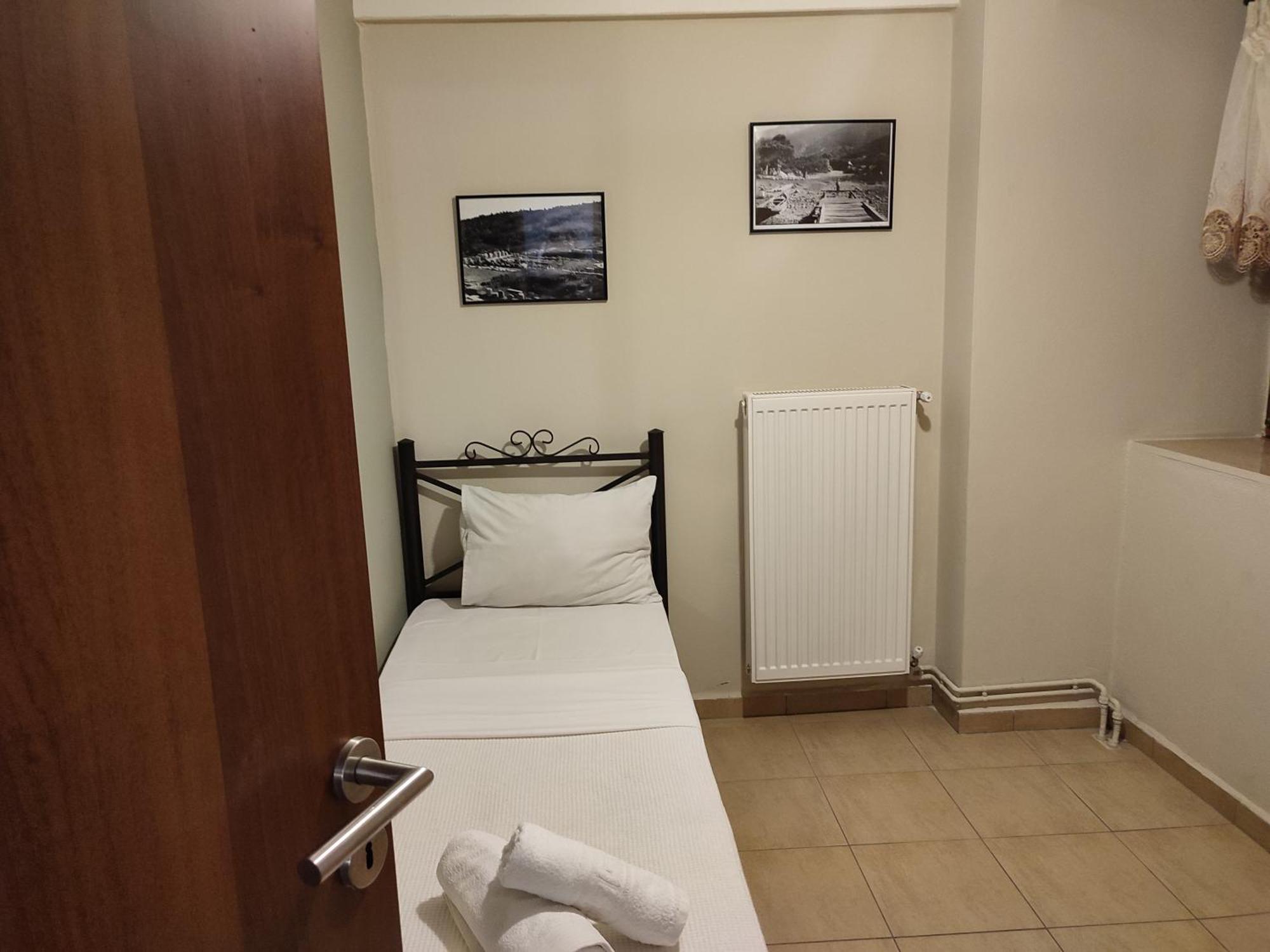 Guesthouse Axieros Samothráki Exteriör bild